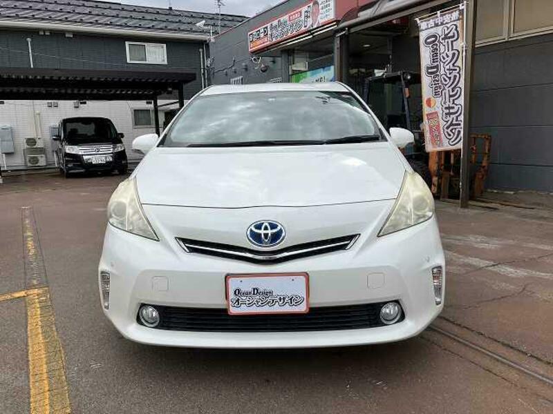PRIUS ALPHA