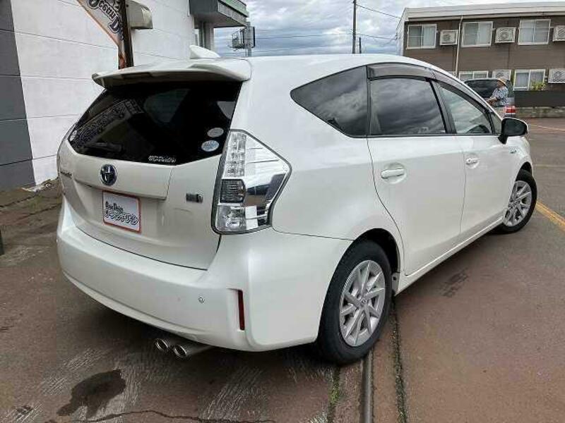 PRIUS ALPHA