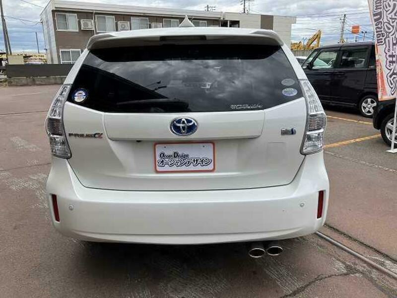 PRIUS ALPHA
