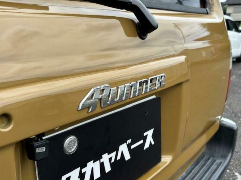 HILUX SURF