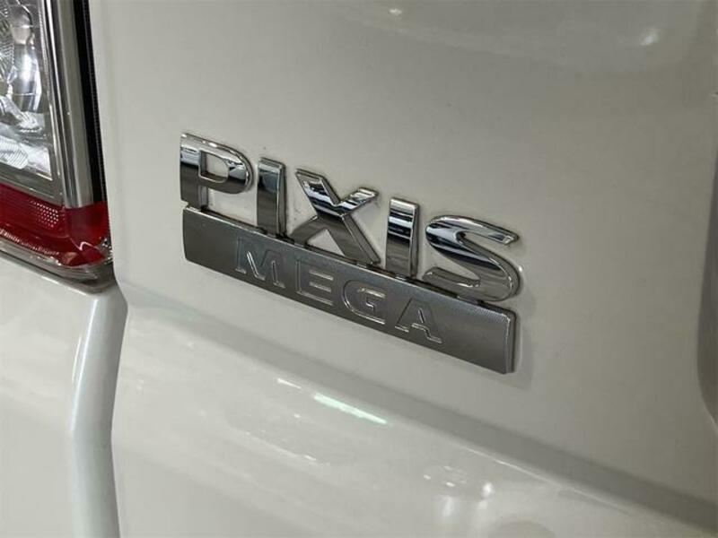 PIXIS MEGA