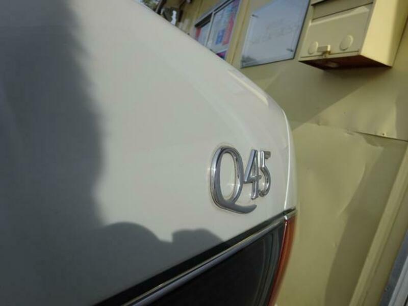 INFINITI Q45