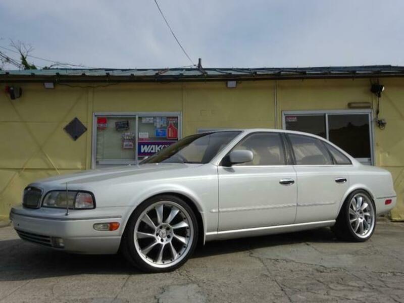 NISSAN INFINITI Q45