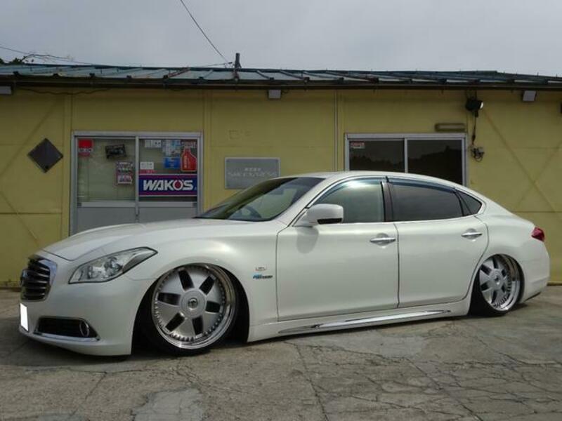 NISSAN CIMA