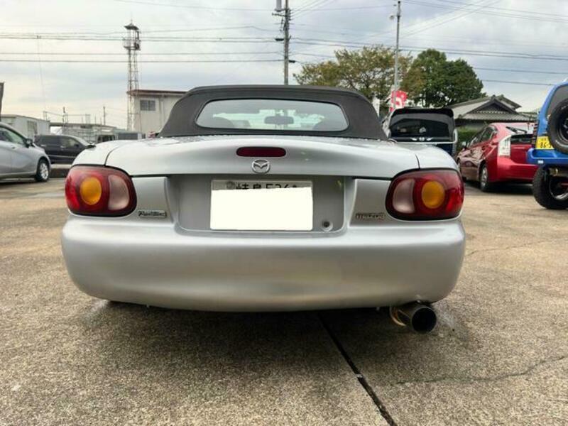 ROADSTER