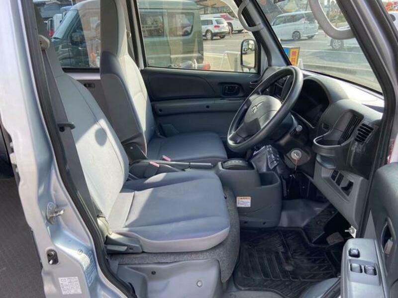 MINICAB VAN