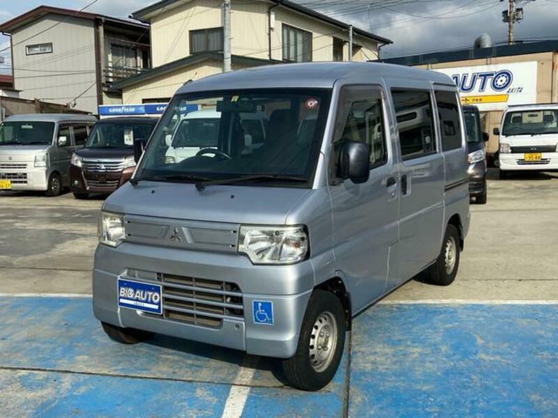 MITSUBISHI MINICAB VAN