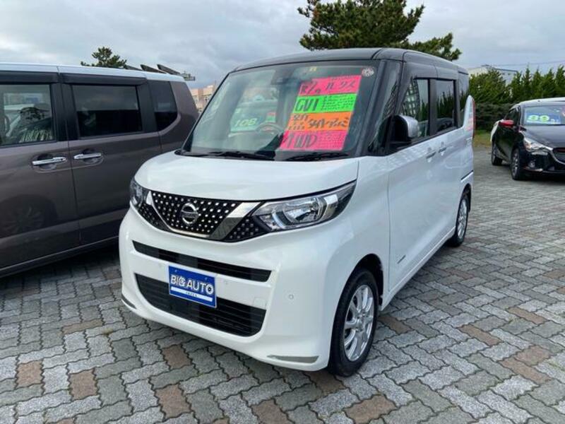 NISSAN ROOX