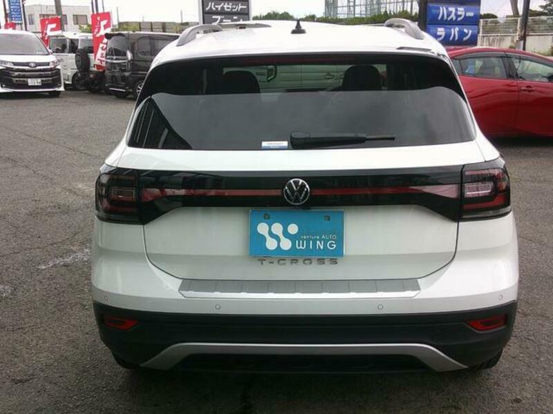 T CROSS