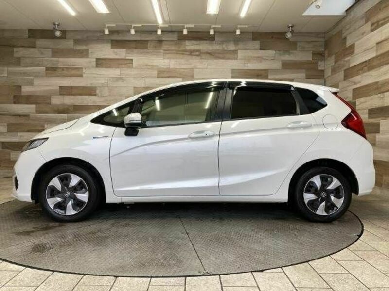 FIT HYBRID