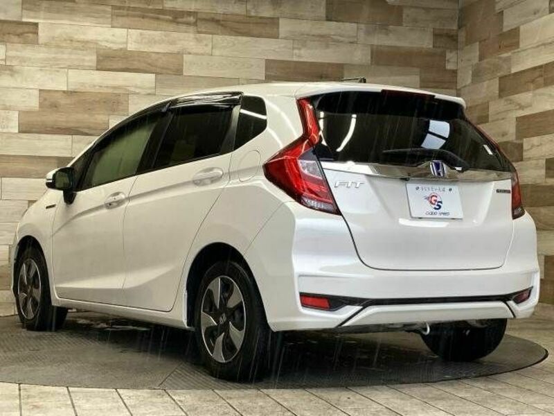 FIT HYBRID