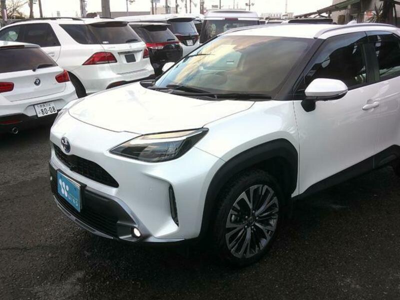 YARIS CROSS