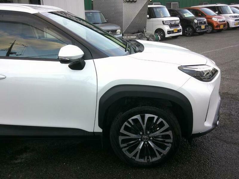YARIS CROSS