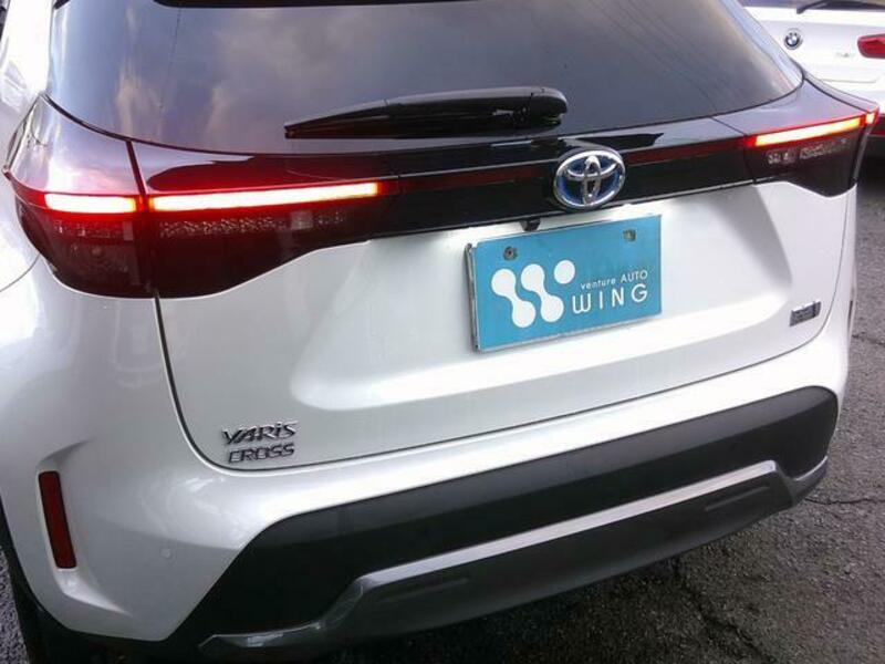 YARIS CROSS
