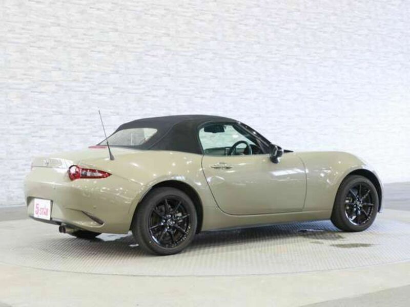 ROADSTER