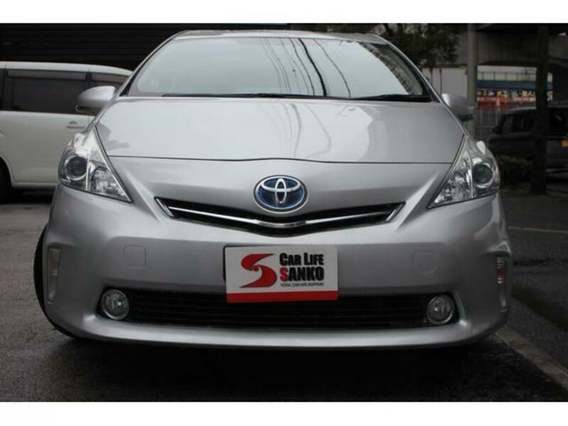 PRIUS ALPHA