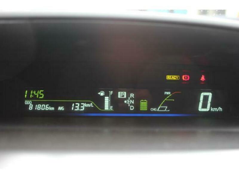 PRIUS ALPHA