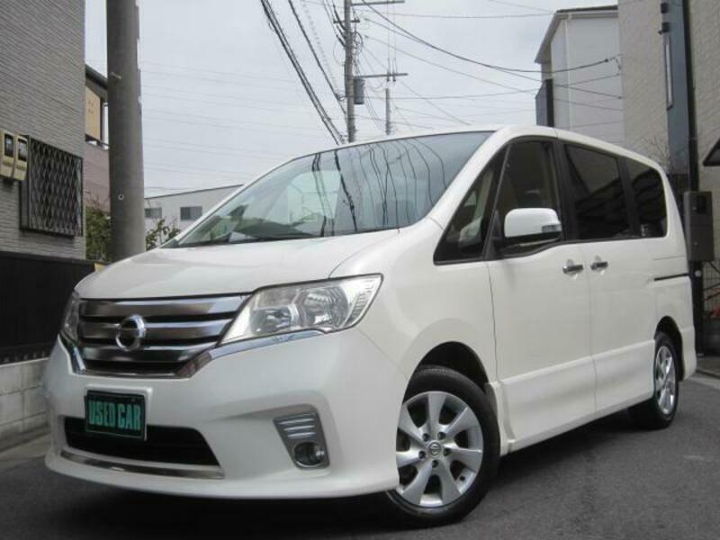 NISSAN SERENA