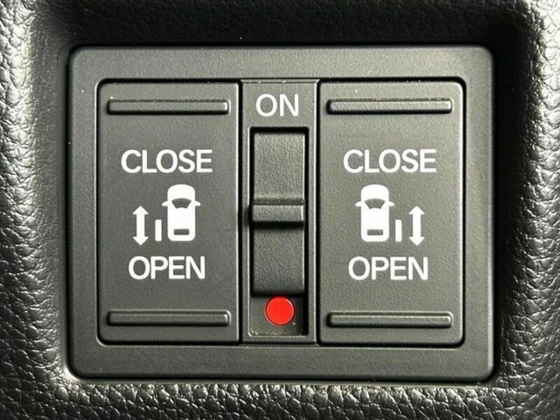 N BOX