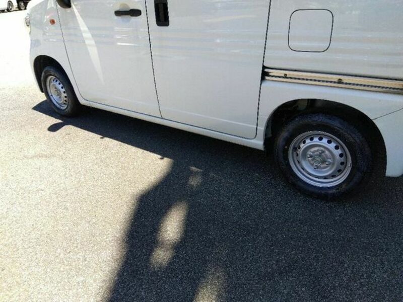 N-VAN
