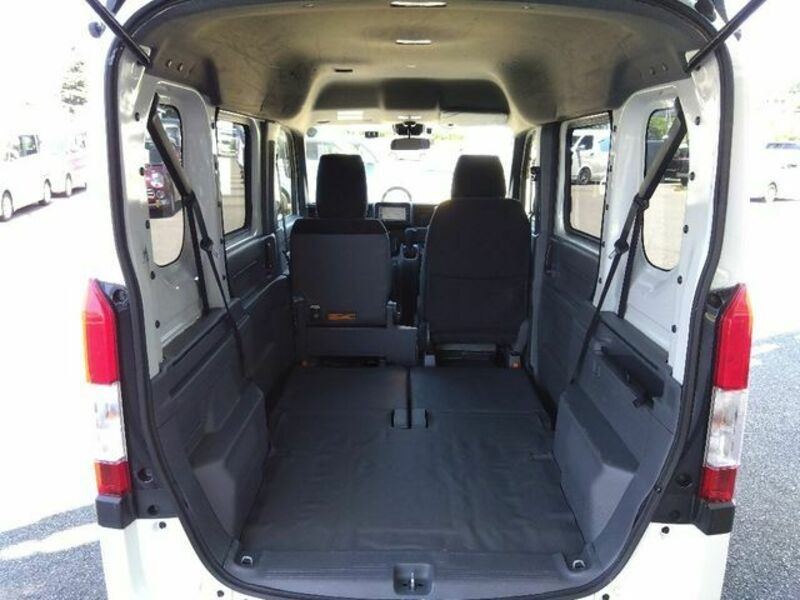 N-VAN