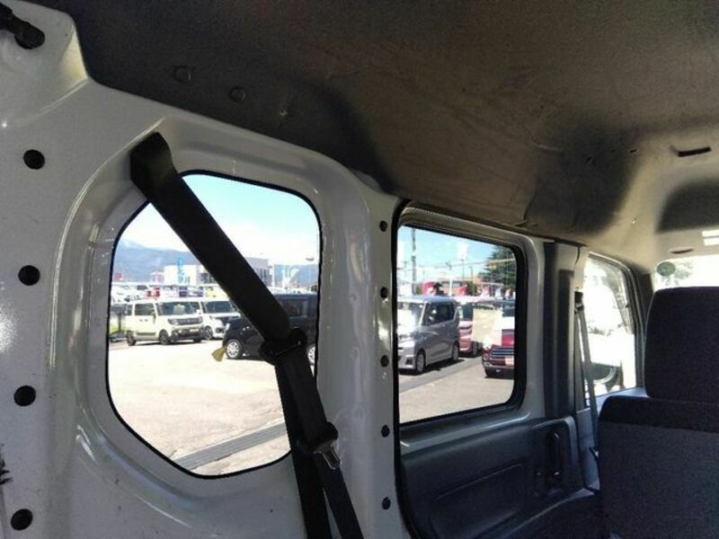 N-VAN