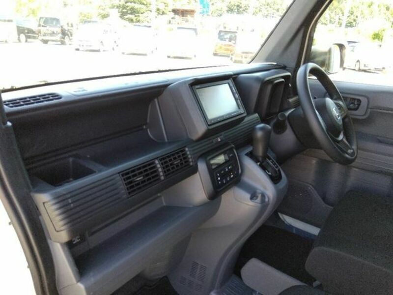 N-VAN