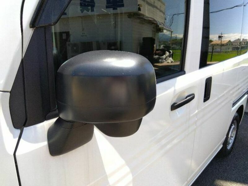 N-VAN