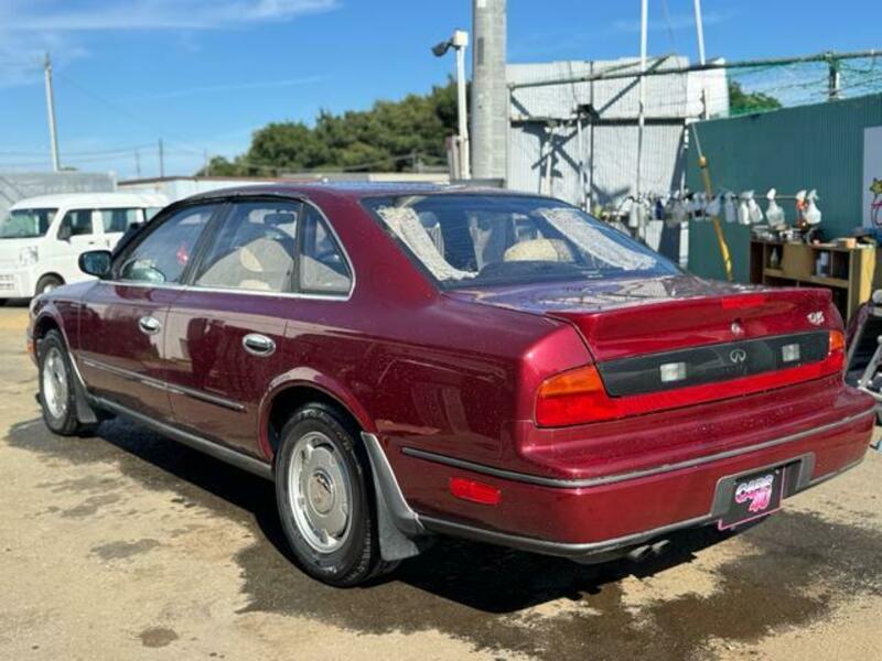 INFINITI Q45