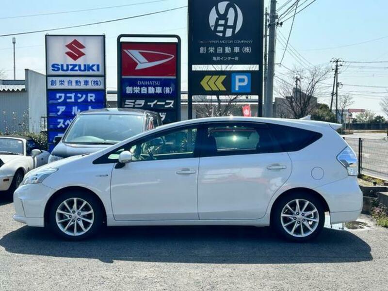 PRIUS ALPHA
