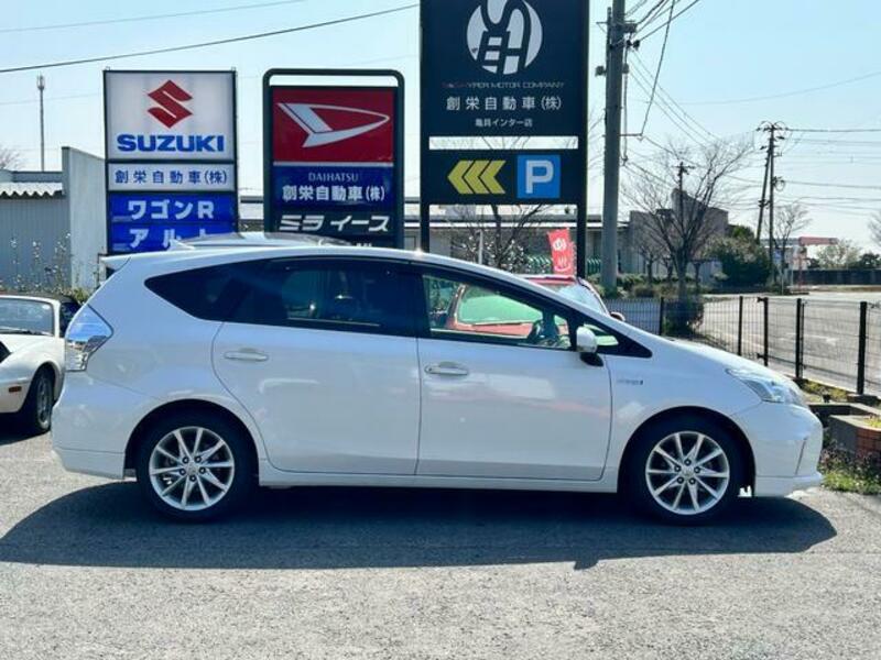 PRIUS ALPHA