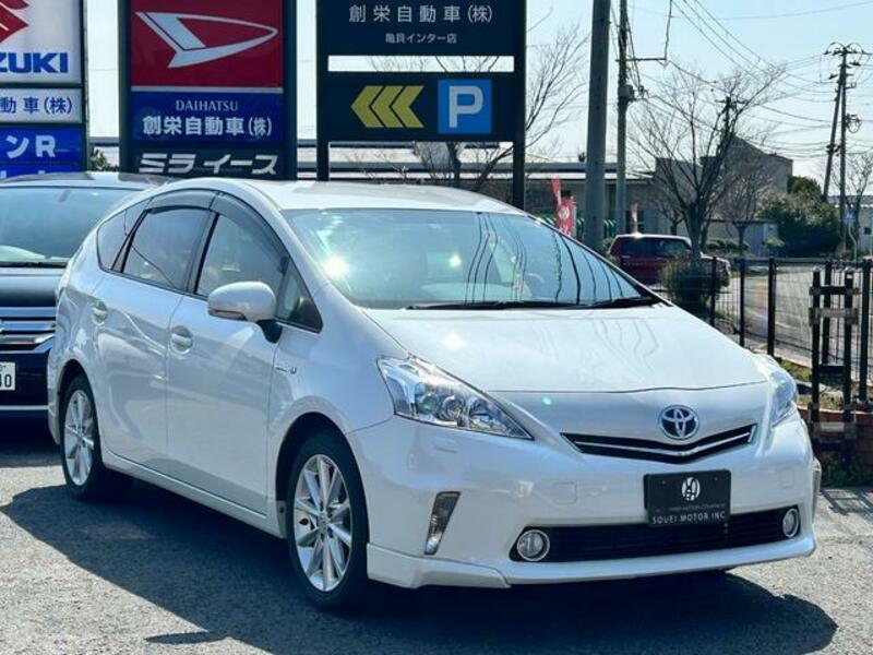 TOYOTA PRIUS ALPHA
