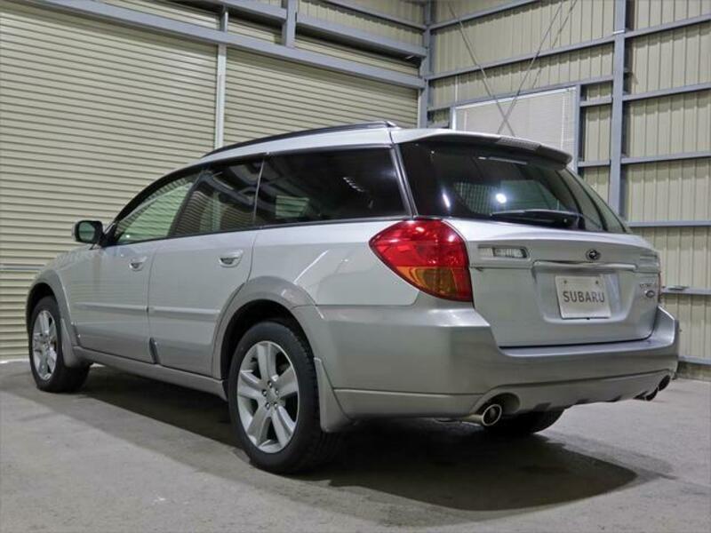 LEGACY OUTBACK