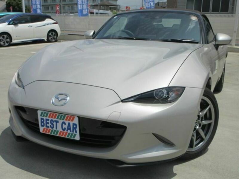 ROADSTER-0