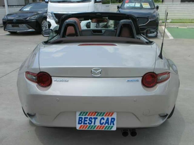 ROADSTER