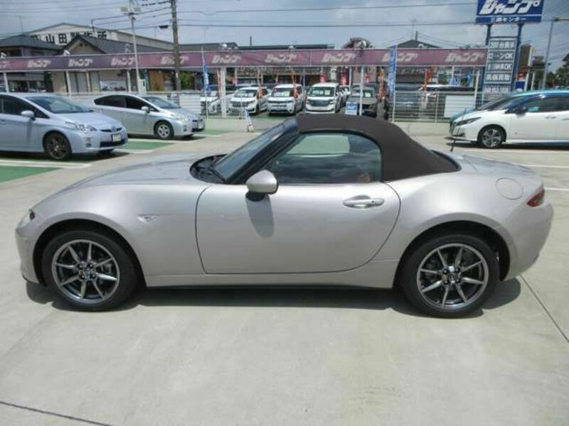 ROADSTER