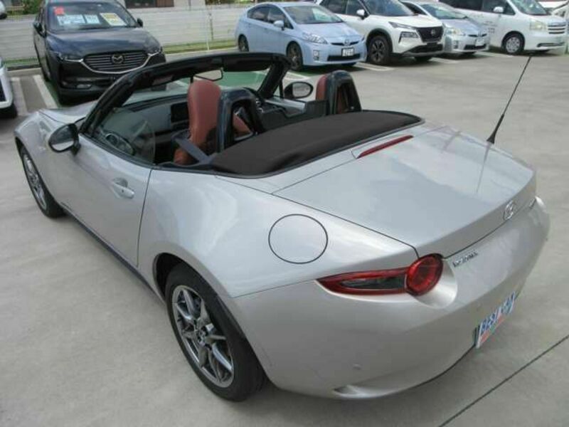 ROADSTER