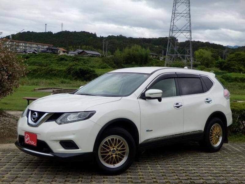 X-TRAIL