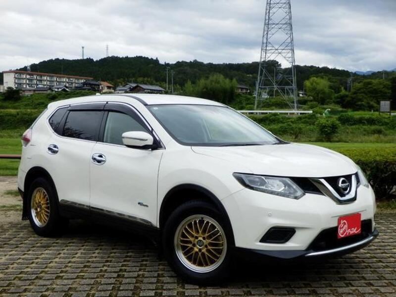 X-TRAIL