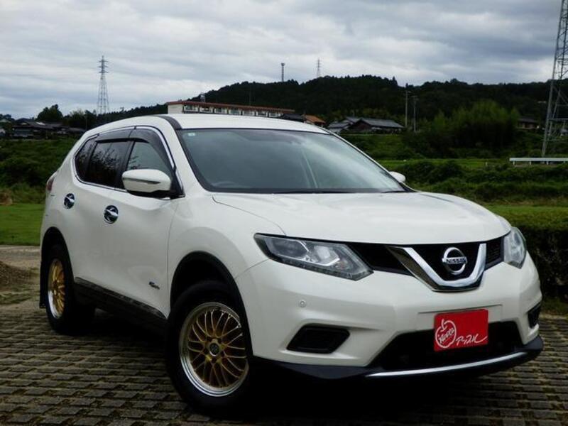 X-TRAIL