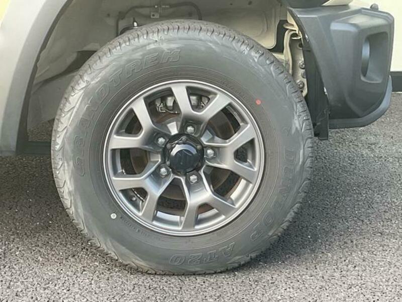 JIMNY SIERRA