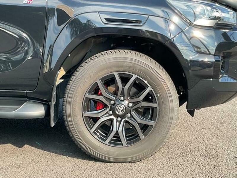 HILUX