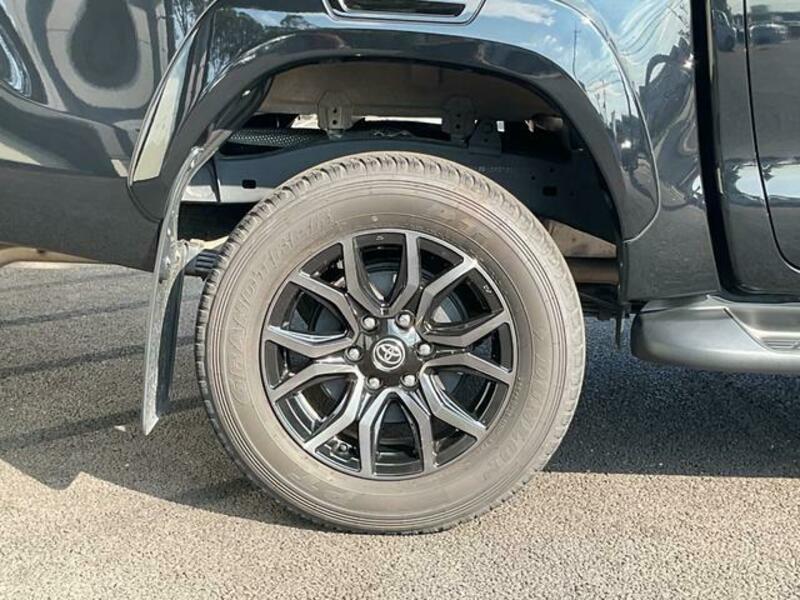 HILUX