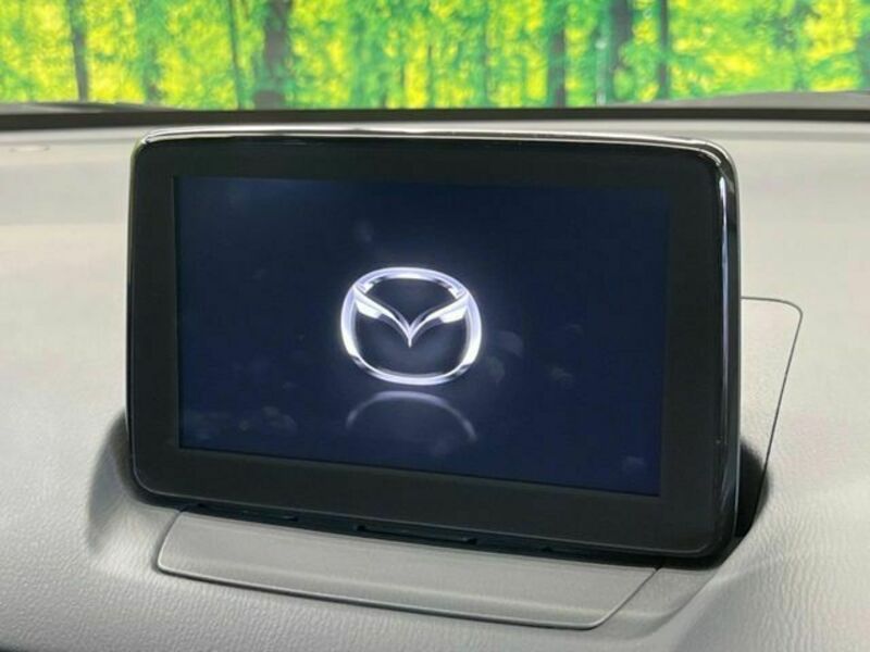 MAZDA2