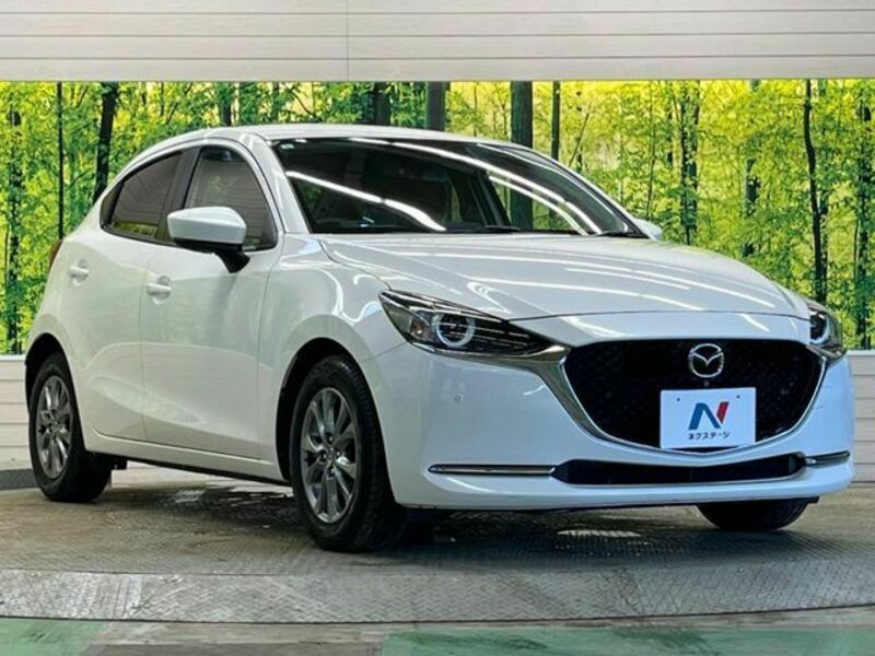 MAZDA2