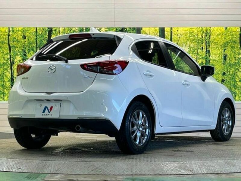 MAZDA2