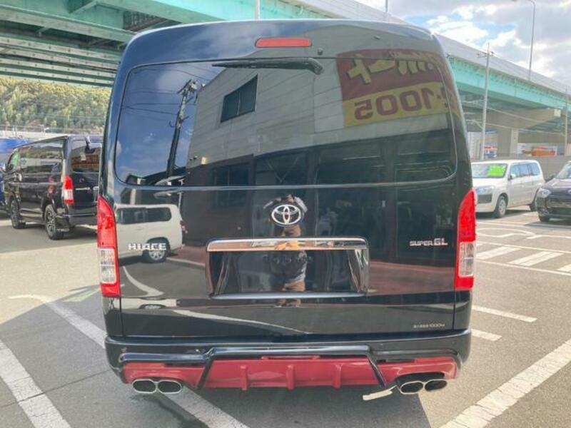 HIACE VAN