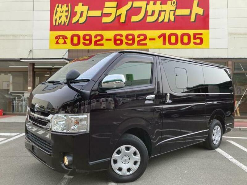 TOYOTA HIACE VAN