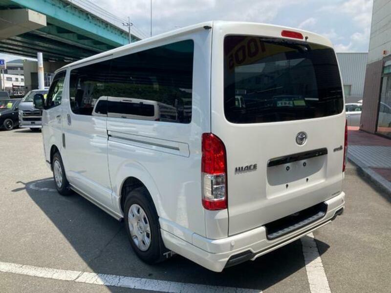 HIACE VAN