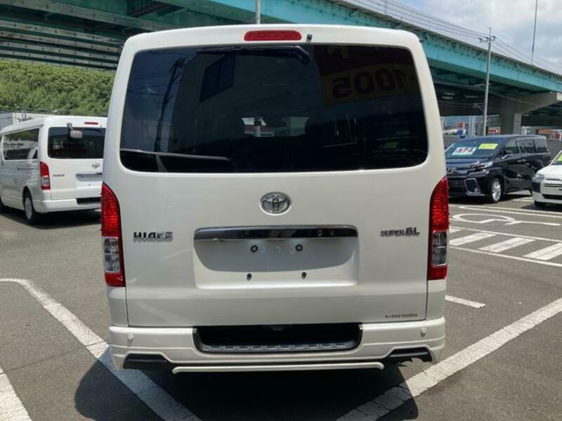 HIACE VAN
